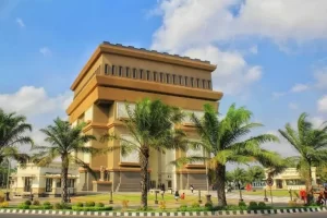 Read more about the article Biaya Kampung Inggris Pare Kediri 3 Bulan: Rincian Lengkap Kursus + Biaya Hidup Biar Gak Kaget